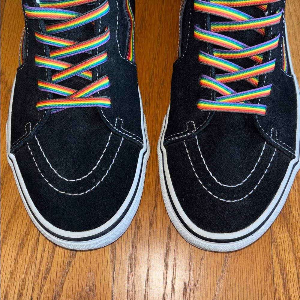 -Vans Skate Sk8-Hi Pride Sneakers Black with Rainbow Men’s 8.5 Women’s 10 - Picture 16 of 16